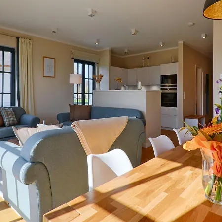 Reetland Am - Luxus Reetdachvilla Mit 3 Schlafzimmern, Sauna Und Kamin F20