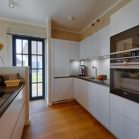 Reetland Am - Luxus Reetdachvilla Mit 3 Schlafzimmern, Sauna Und Kamin F20 Nyaraló *