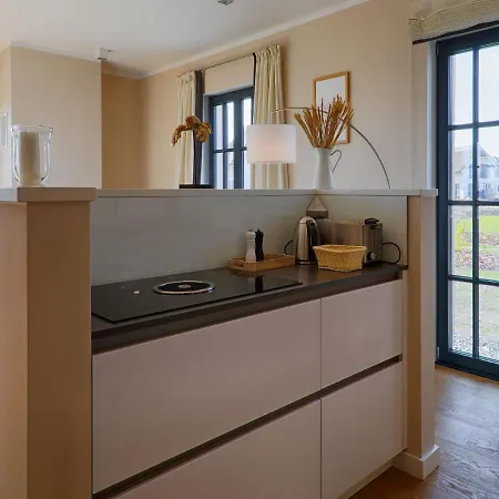 Reetland Am - Luxus Reetdachvilla Mit 3 Schlafzimmern, Sauna Und Kamin F20 * Dranske