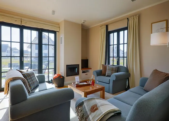 Ferienhaus Reetland Am - Luxus Reetdachvilla Mit 3 Schlafzimmern, Sauna Und Kamin F20 Dranske