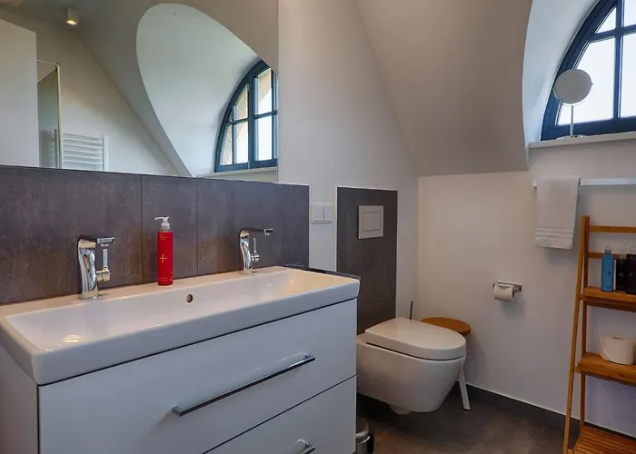 Reetland Am - Luxus Reetdachvilla Mit 3 Schlafzimmern, Sauna Und Kamin F20 *